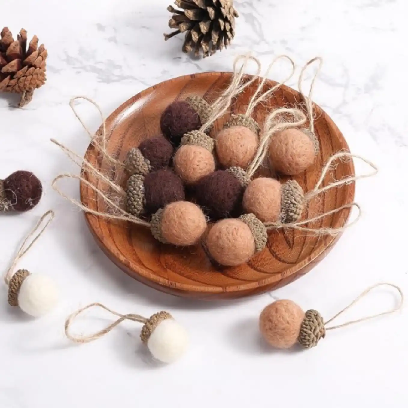 Boao 18 Pcs Felt Acorn Ornaments Fall Thanksgiving Wool Ball Decor